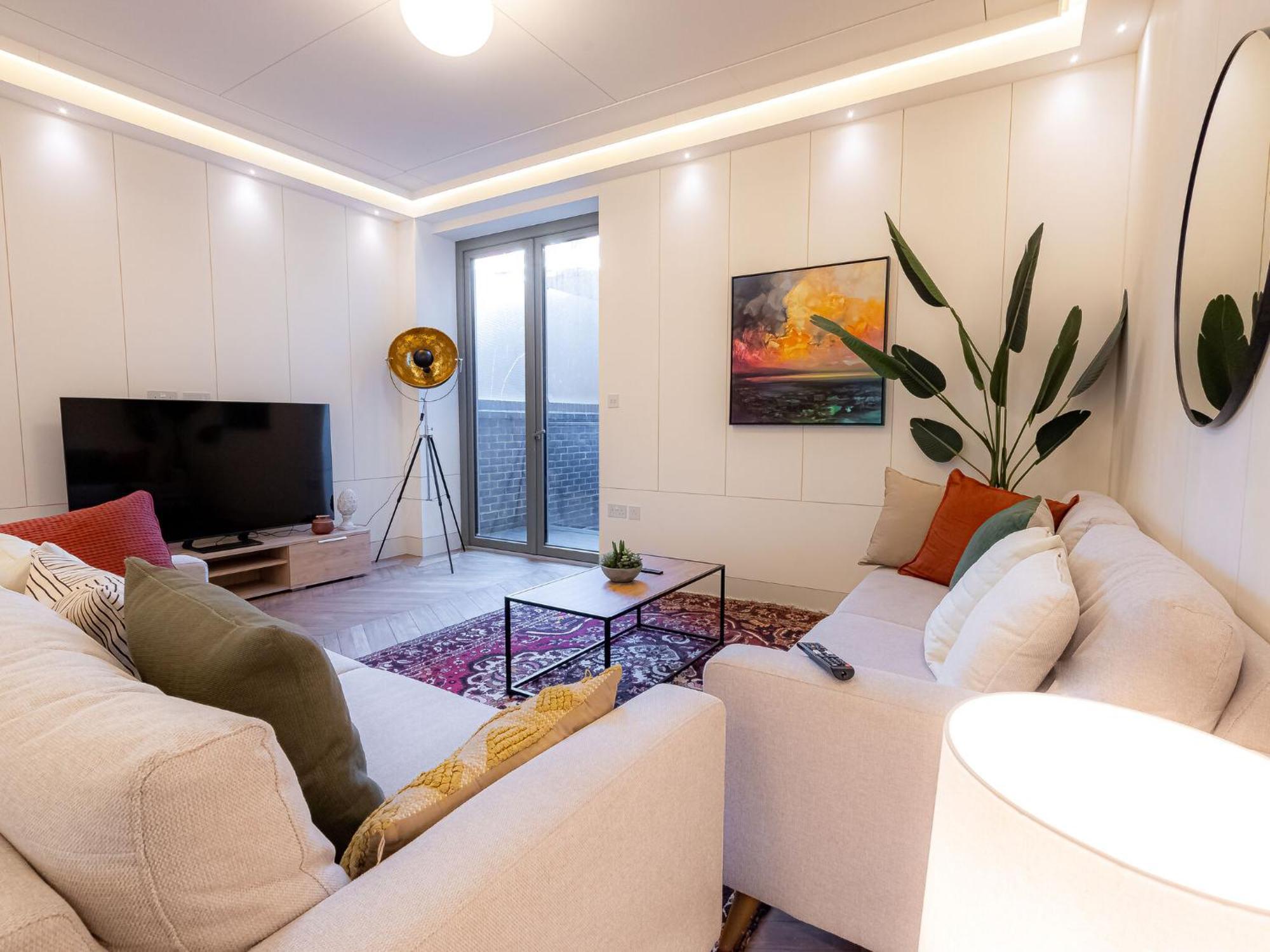 Modern Deluxe Five Bedroom House Near Chalk Farm Station By Belvilla Лондон Экстерьер фото