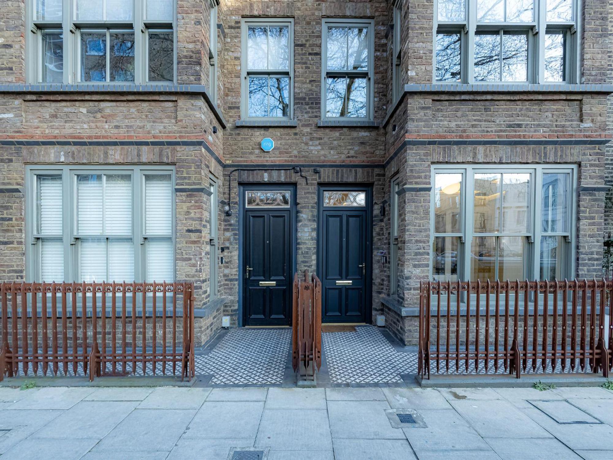 Modern Deluxe Five Bedroom House Near Chalk Farm Station By Belvilla Лондон Экстерьер фото