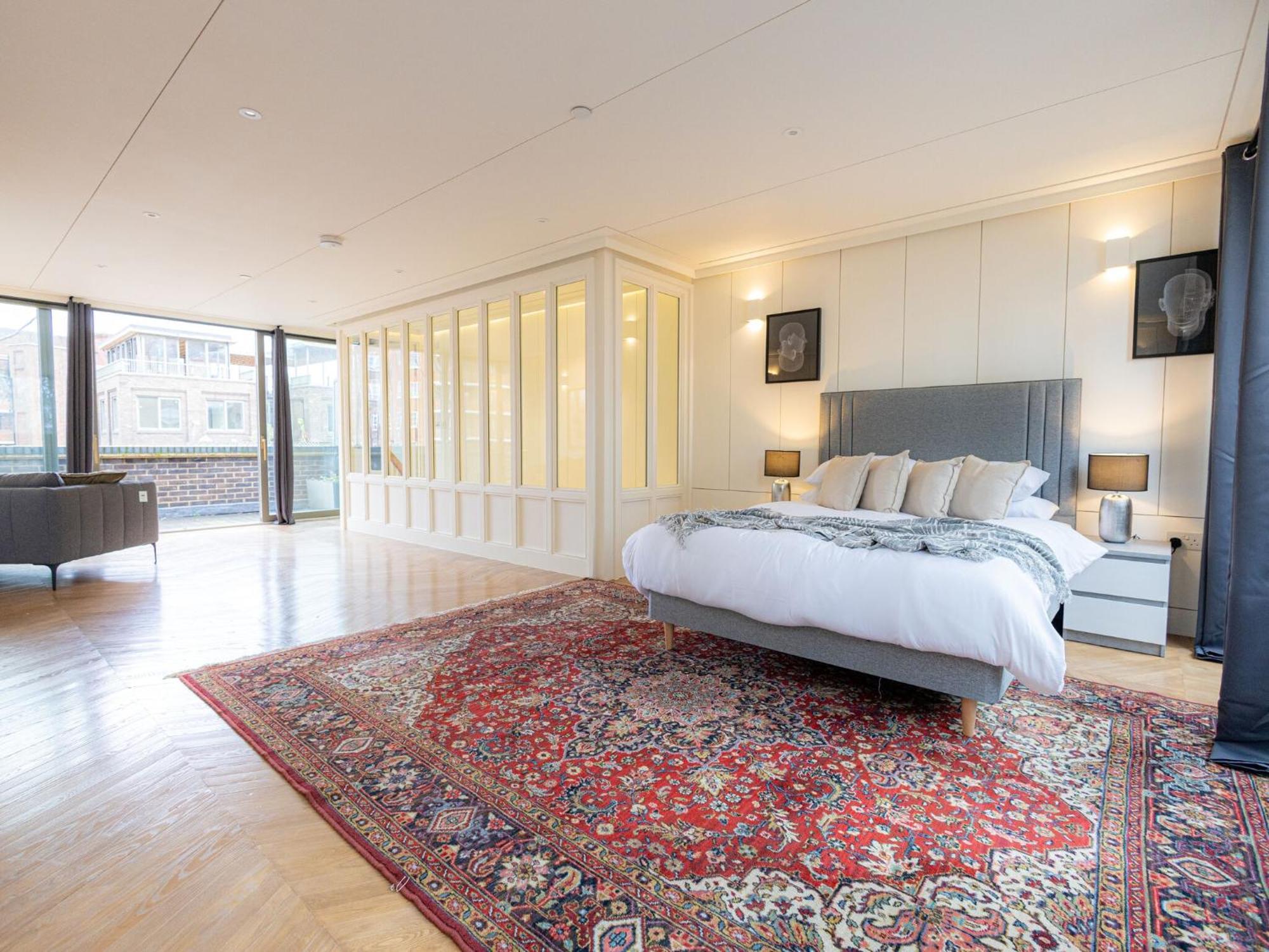 Modern Deluxe Five Bedroom House Near Chalk Farm Station By Belvilla Лондон Экстерьер фото