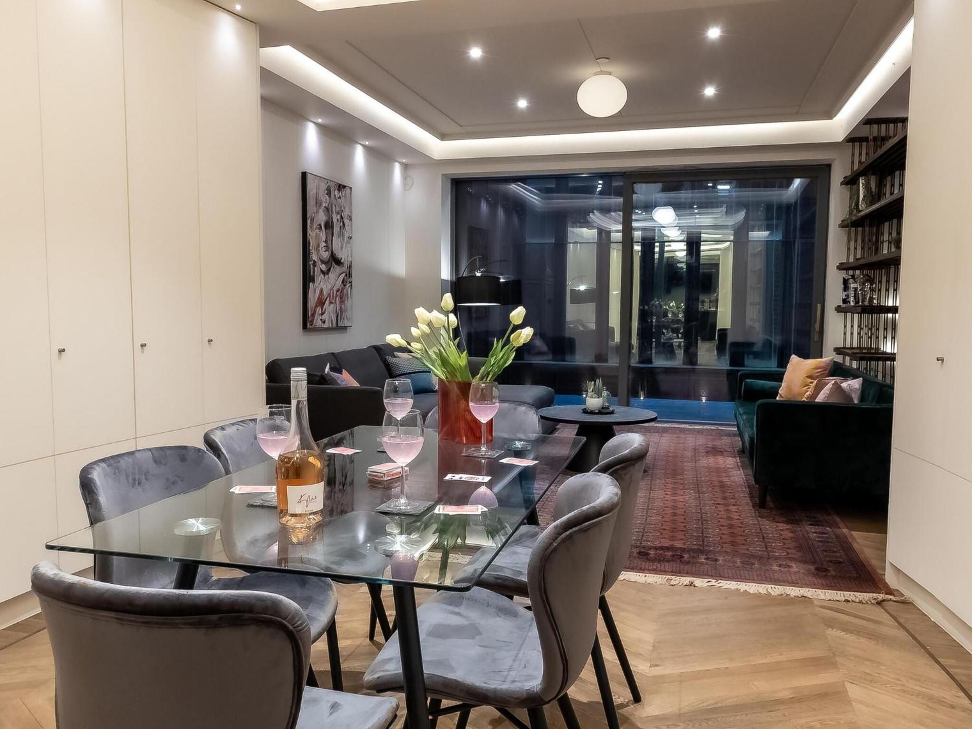 Modern Deluxe Five Bedroom House Near Chalk Farm Station By Belvilla Лондон Экстерьер фото