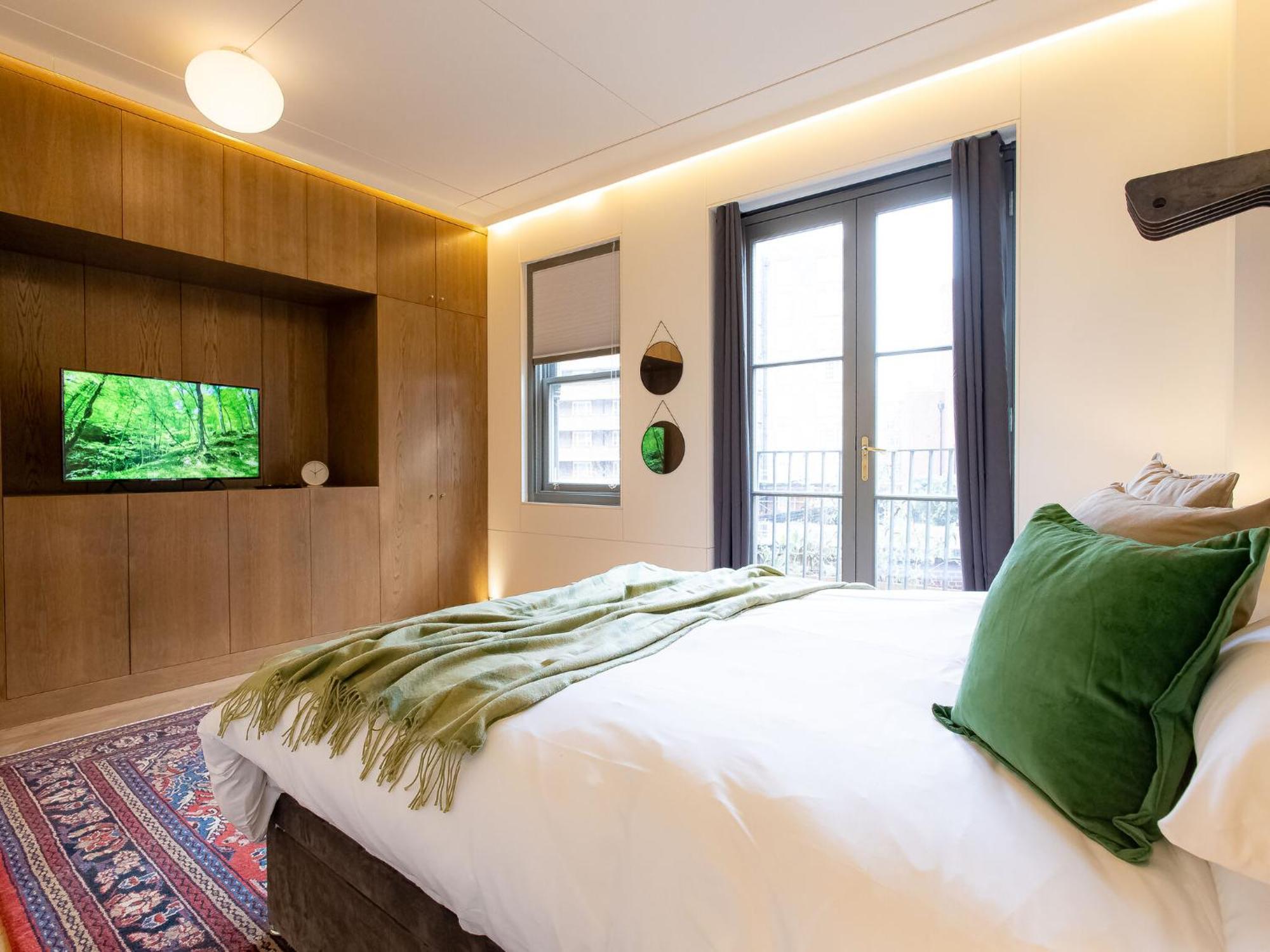 Modern Deluxe Five Bedroom House Near Chalk Farm Station By Belvilla Лондон Экстерьер фото